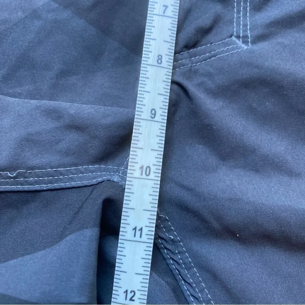 Altura Gray Tone Geo Design Shorts Size Medium